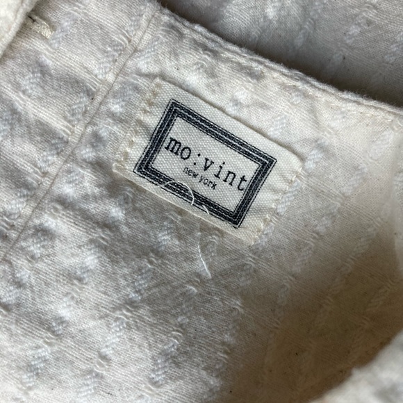 mo:vint Modern Vintage New York Cropped Cream Button Back Top Size Small - Picture 3 of 3